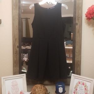 Black dress (fit & flair) - Junior's